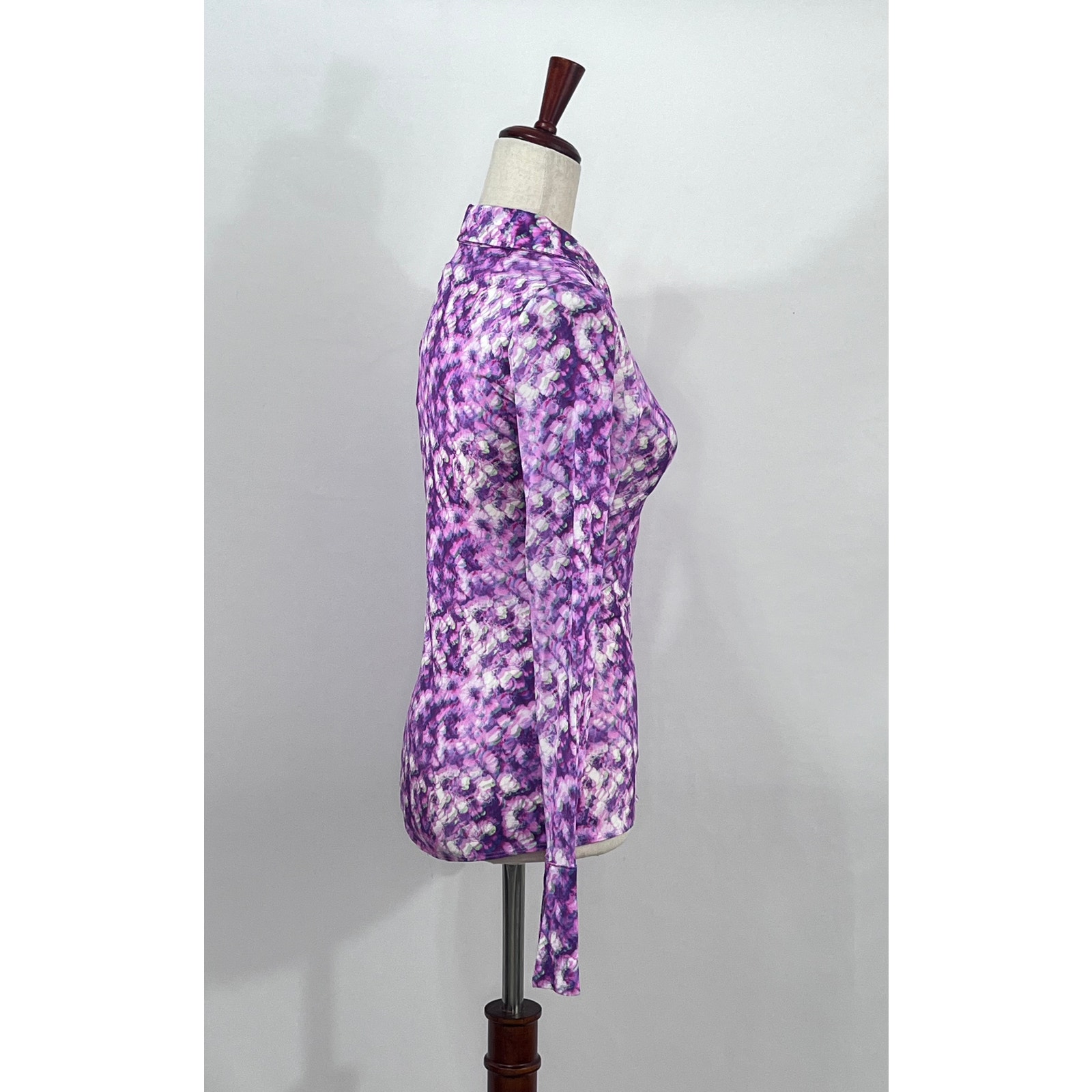 Grover Rad Sz S Small Purple Haze Watercolor Floral Button Front Shirt Top Nwt — image 7 of 8